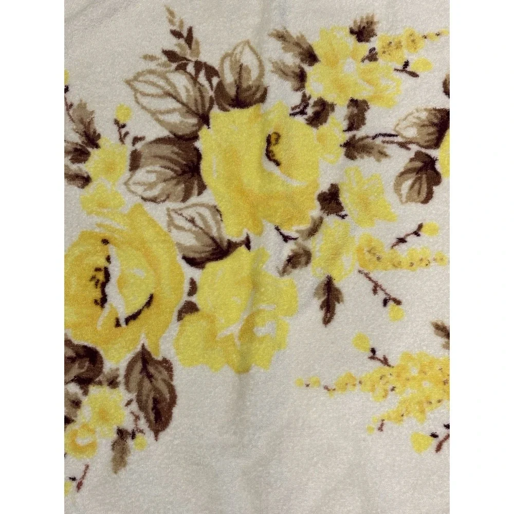 Bath Towels MCM Yellow Floral set of 2 by Cone‎
